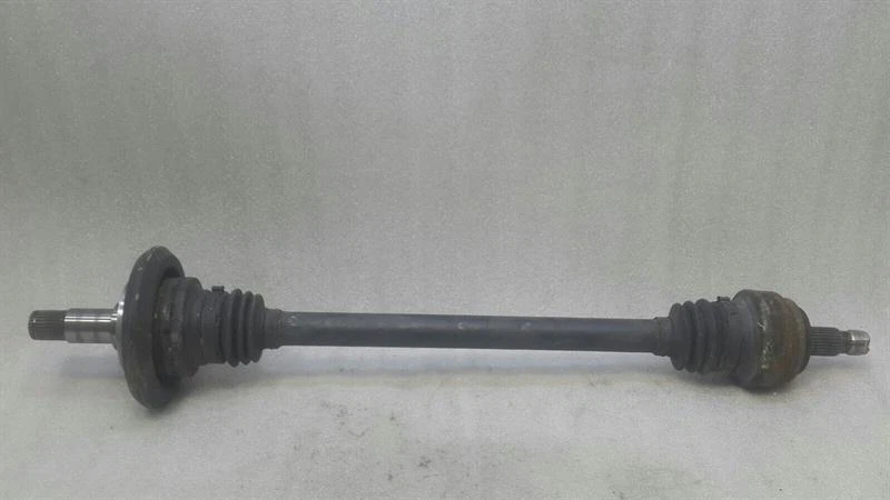 MERCEDES C Class W205 Left Rear Drive Shaft A2053502409 Antriebswelle Hinten LI