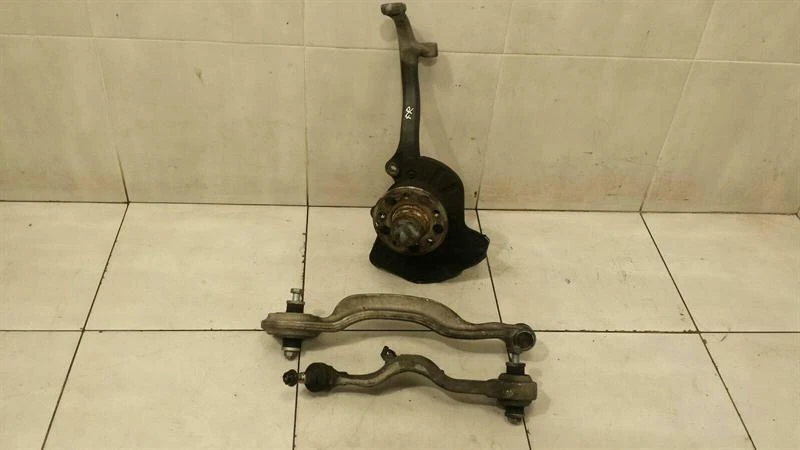MERCEDES CL W216 Right Front Hub A2213323001 Radlagergehäuse Vorne Rechts