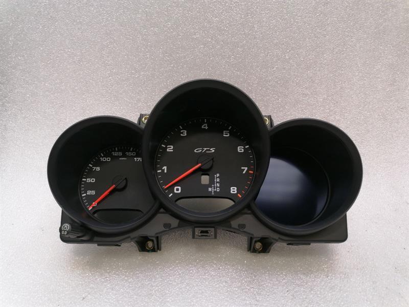 PORSCHE MACAN 95B Instrument cluster 95B920911DR Speedometer GTS MPH