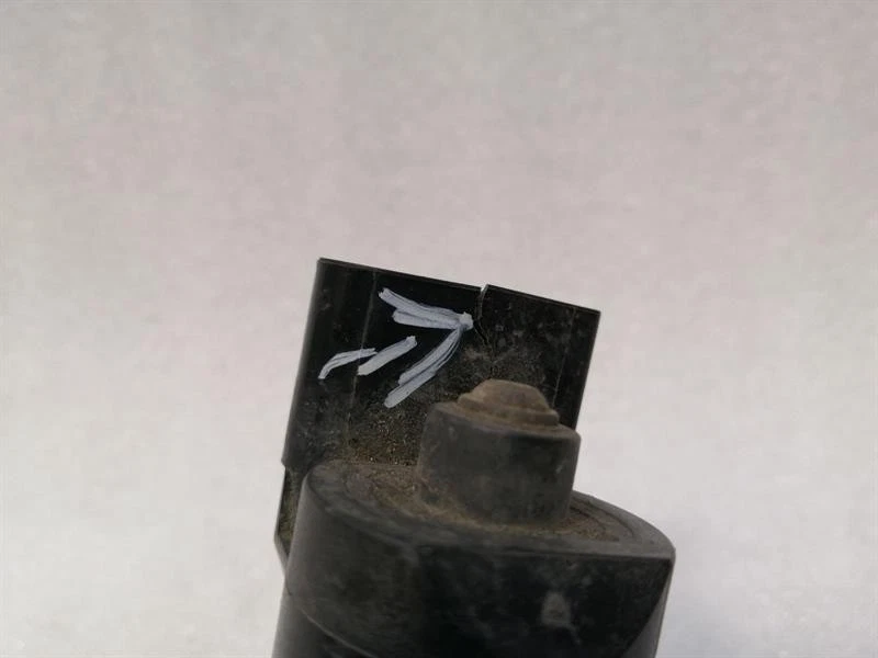 PORSCHE Panamera 970 Park Brake Motor 97035209105 STELLMOTOR PARKBREMSE Links - Image 3