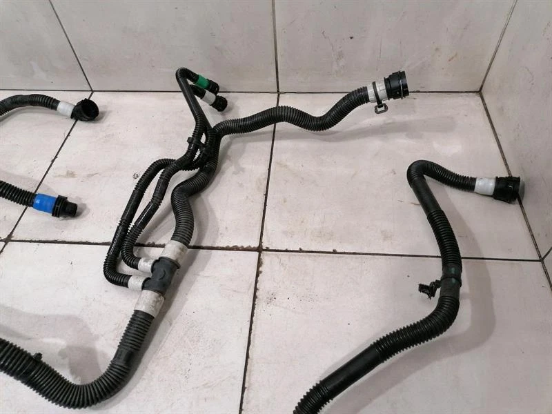 TESLA MODEL 3 Cooling Pipe RWD  15047351-00-B Kühlwasserschlauch Schlauch - Image 5