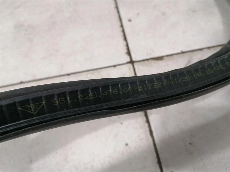PORSCHE 911 991  Door Seal 99153707606 Türdichtungen Rechts Right TARGA - Image 4