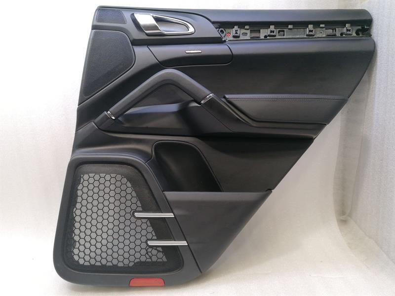 PORSCHE CAYENNE 958 Door card Rear right 7P5867212G Türverkleidung Hinten LEDER