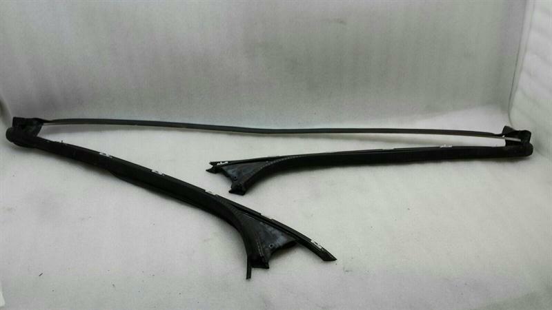 BMW 6 Series E64 Cabrio Windshield Seal 51767175474 Windschutzscheibe Abdichtung
