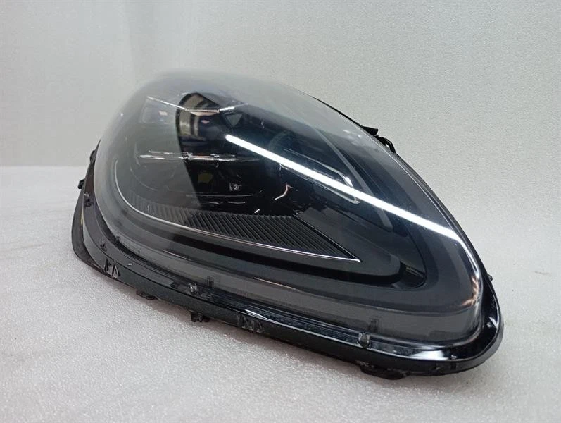 2022 PDLS LED PORSCHE MACAN 95B Right Headlight 95B941016G Scheinwerfer Rechts - Image 3