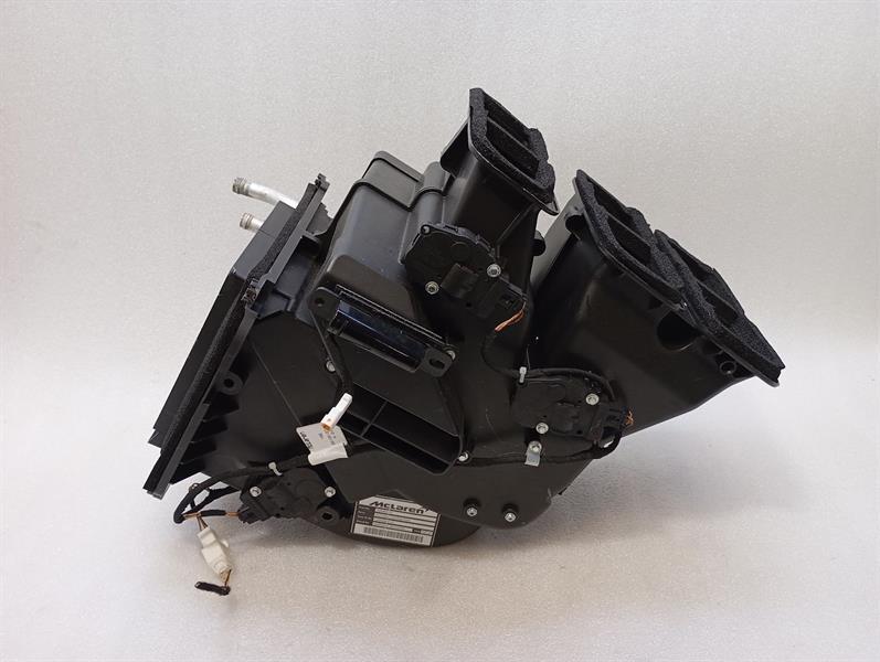 McLaren 720S Spider Heater Matrix 13A3588CP Wärmetauscher Heizungskühler hvac