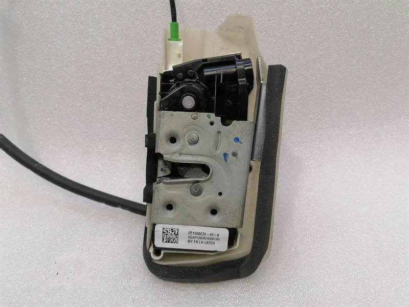 TESLA MODEL 3 Door lock 1500672-99-A Türschloss FRONT LEFT VORNE LINKS - Image 3