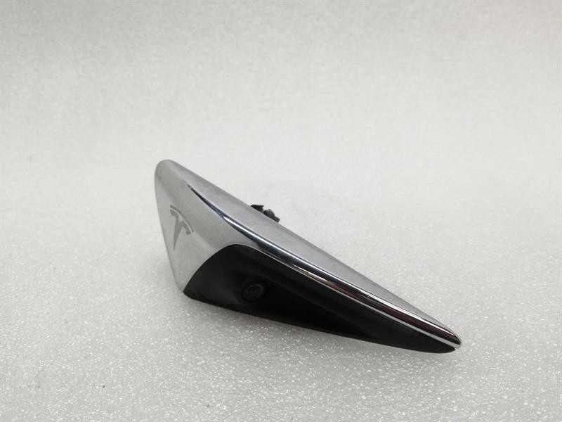 TESLA MODEL S 100D  1125106-00-B Steuergerät LEFT WING CAMERA KAMERA LINK FLÜGEL