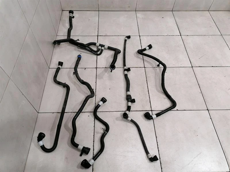 TESLA MODEL 3 Cooling Pipe RWD  15047351-00-B Kühlwasserschlauch Schlauch - Image 4