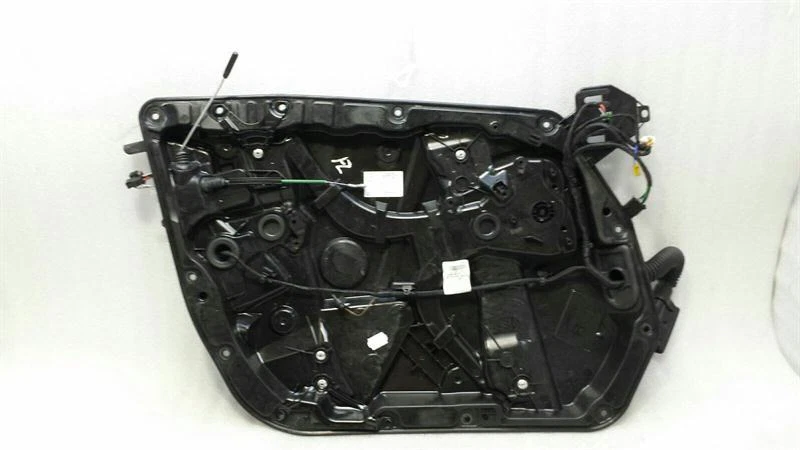MERCEDES C Class W205 Left Front Door Winder A2057204923 Fensterheber vorne LI