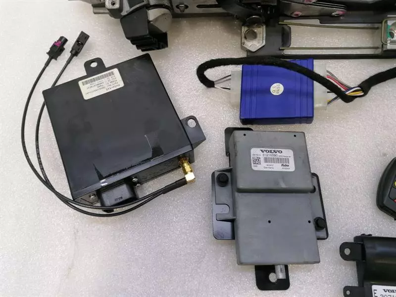 ASTON MARTIN VANTAGE V8 Engine ECU Set 5G33-12A650-AA Motorsteuergerät 4.3 V8 - Image 5