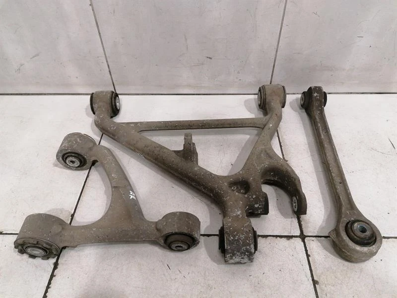 ASTON MARTIN VANTAGE V8 Right Rear Hub 8D33-5A970-AB Radlagergehäuse Hinten Re - Image 3