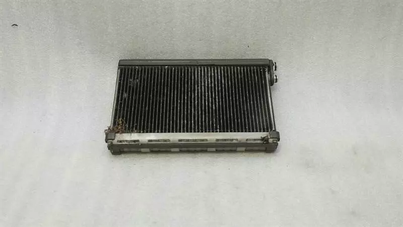 ASTON MARTIN DB9 Heater Matrix 4G43-19850-AA Wärmetauscher Heizungskühler - Image 3