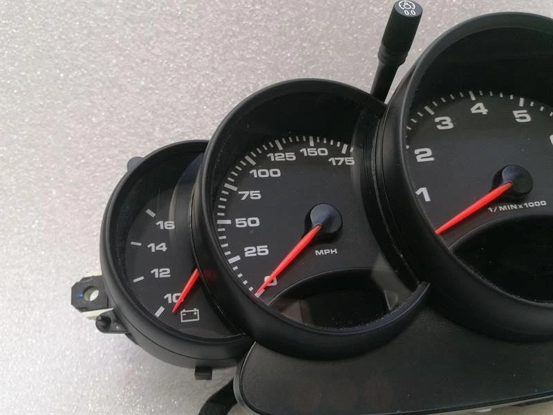 PORSCHE 911 996 Instrument cluster 99664110702 Speedometer MK1 C2 MANUAL - Image 4