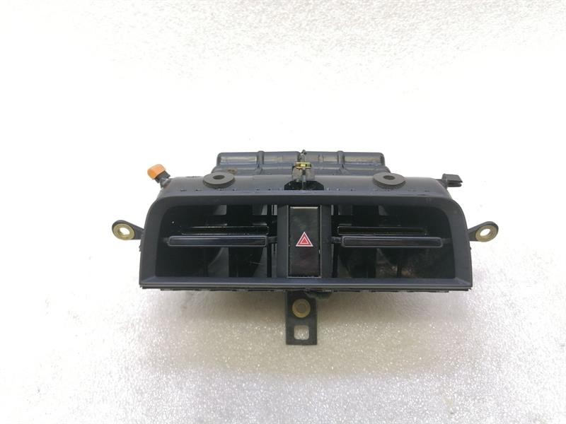 PORSCHE TAYCAN 9J  Air vent 9J18191111B Lüftungsdüse Lüftungsgitter