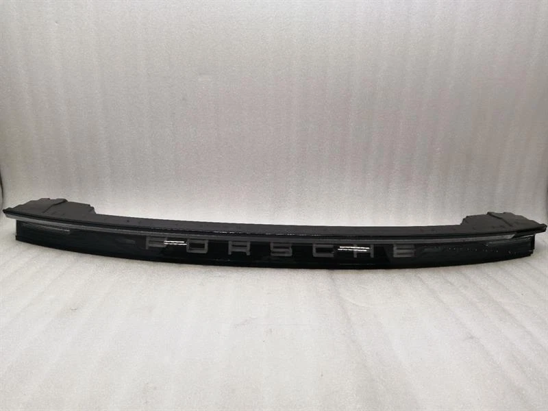 PORSCHE TAYCAN 9J Stop light Light Strip 9J1945081K Bremsleuchte ! DEFEKT !
