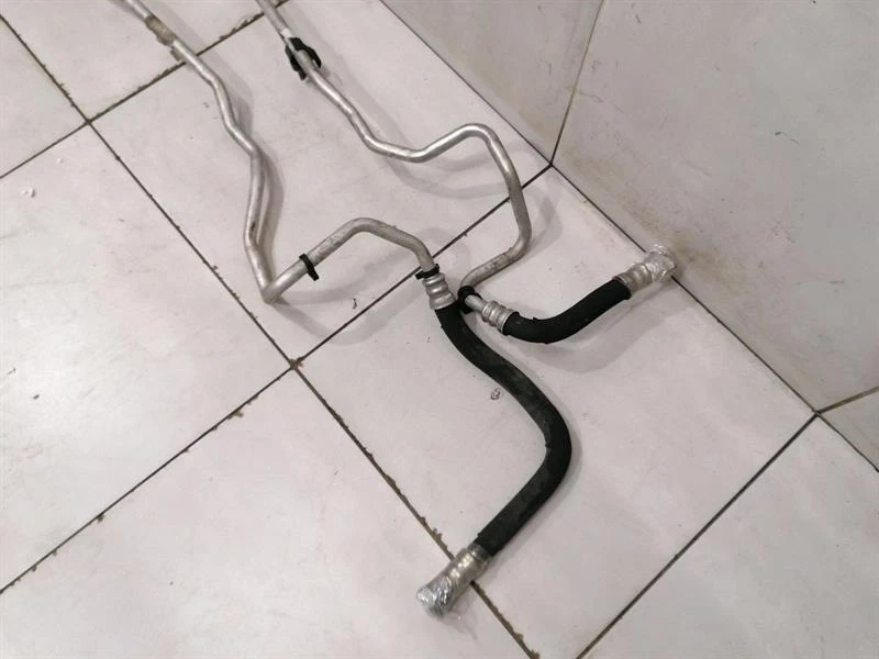 BMW 7 series F02 F01 Pipe 7591898 Schlauch OIL SET OF 2   7591900 - Image 3