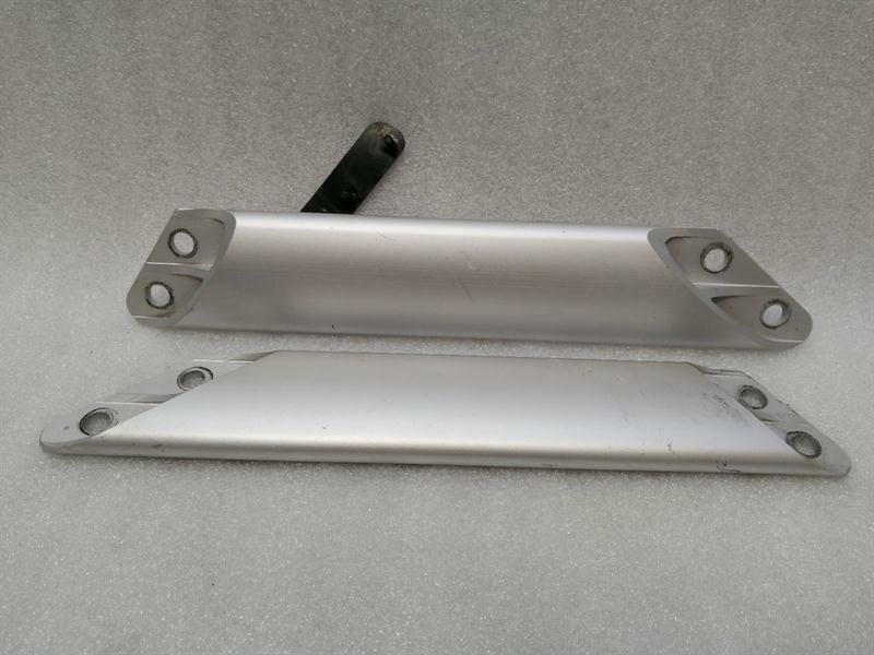 ASTON MARTIN VANTAGE V8 Holder- Bracket 4G43-20-11136 Halter Träger