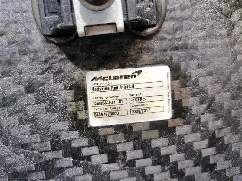 McLaren 570S Spider 13A6055CP LEFT CARBON COVER LINKS KARBON - Image 7