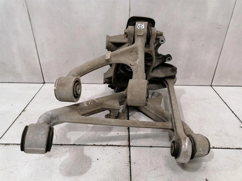 ASTON MARTIN VANTAGE V8 RRH Hub 8D33-5A970-AB Radlagergehäuse Hinten Rechts - Image 6