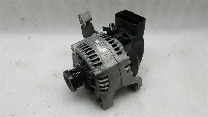 BMW 1 Series F20 F21 Alternator 7605060 Lichtmaschine 116i