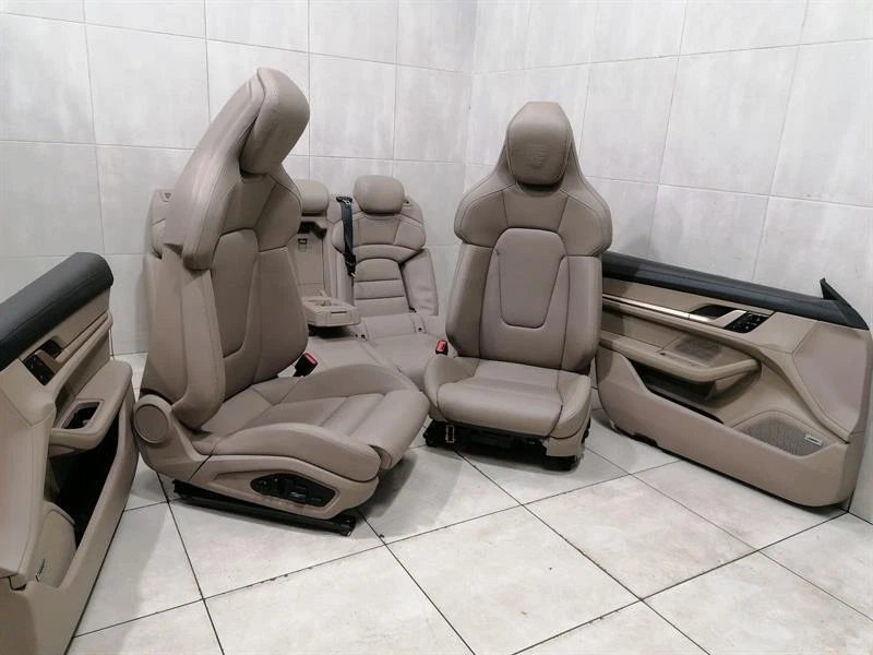 PORSCHE TAYCAN 9J EXCLUSIVE CLUB LEATHER 18-WEG SPORT SITZE TAYCAN LEDER SEATS
