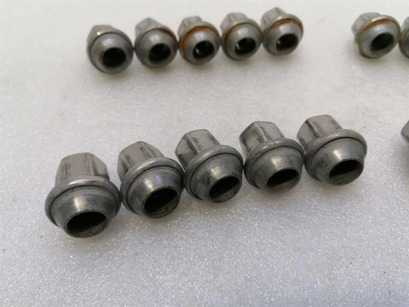 ASTON MARTIN DB9 Volante 4G43-1K024-BD RADSCHRAUBEN WHEEL LOG NUTS SET - Image 3