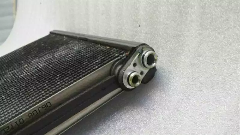 ASTON MARTIN DB9 Heater Matrix 4G43-19850-AA Wärmetauscher Heizungskühler - Image 4