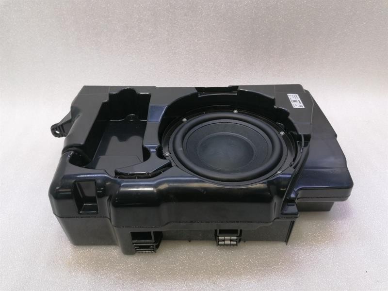 PORSCHE MACAN 95B Speaker 95B035481B Lautsprecher Subwoofer BOSE