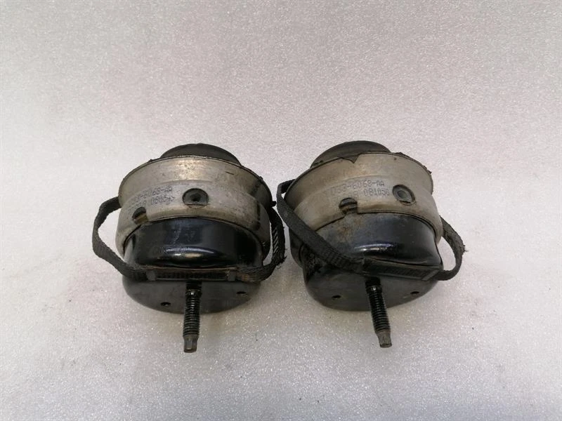 ASTON MARTIN VANQUISH AM310  Gearbox mount CD33-6068-AA Getriebehalter - Image 5