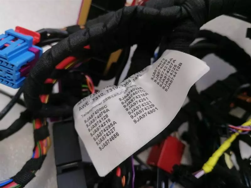 PORSCHE TAYCAN 9J Navigation Monitor 9J1919599Q Sat Nav Display Bildshirm RHD - Image 3