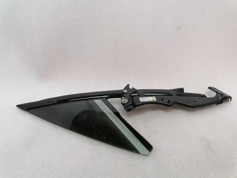 ASTON MARTIN RAPIDE S Left Front 1/4 Glass AD43-C262A37-AL Türscheibe ¼ Vorne LH - Image 2