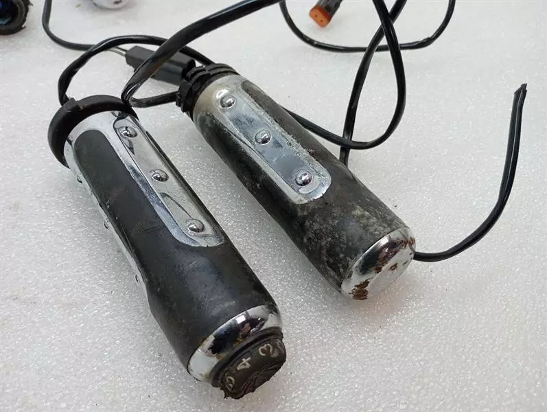 HARLEY DAVIDSON 56100096 HEATED GRIP SET FOR SPARES BEHEIZTE LENKERGRIFFE - Image 6