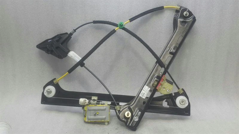 MERCEDES W205 Left Front Door Winder A2057200346 Fensterheber vorne links Coupe