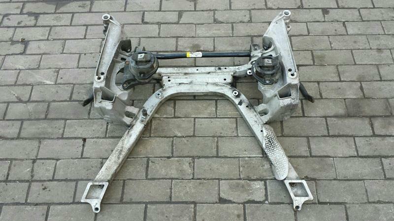 BMW 7 series E65 Beam / Subframe Front 6782457 Vorderachsträger