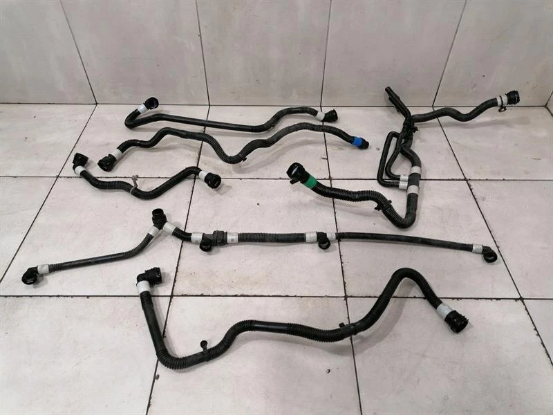 TESLA MODEL 3 Cooling Pipe RWD  15047351-00-B Kühlwasserschlauch Schlauch - Image 2