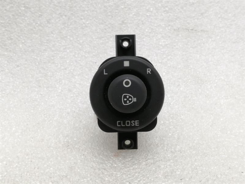 MASERATI GRANTURISMO MIRROR Controlswitch M145 190934 SPIEGELSTEUERUNG Schalter