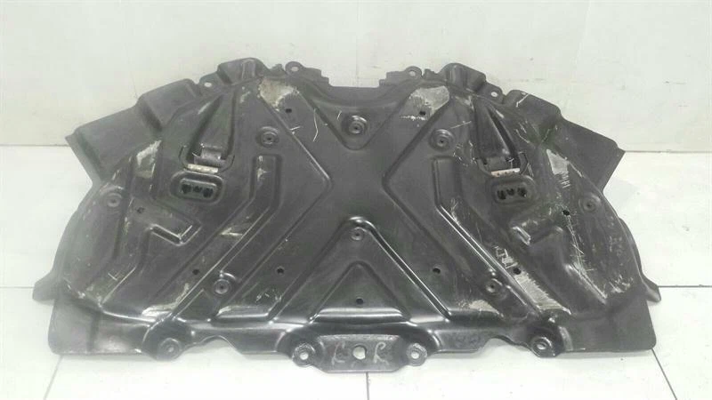 MERCEDES S-class W222 UNDERTRAY A2225240101 Unterbodenverkleidung V6 Diesel