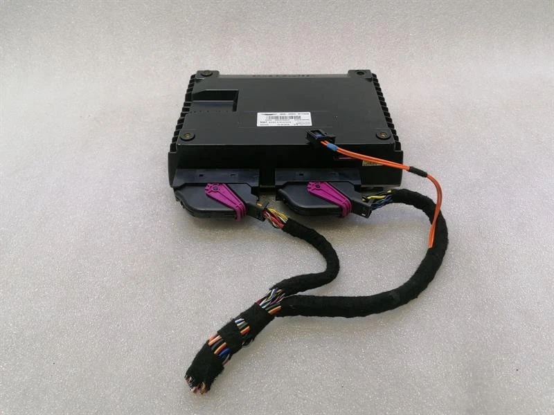 ASTON MARTIN RAPIDE AMR BANG & Olufsen Amplifier CD33-18C808-AF Verstärker - Image 2