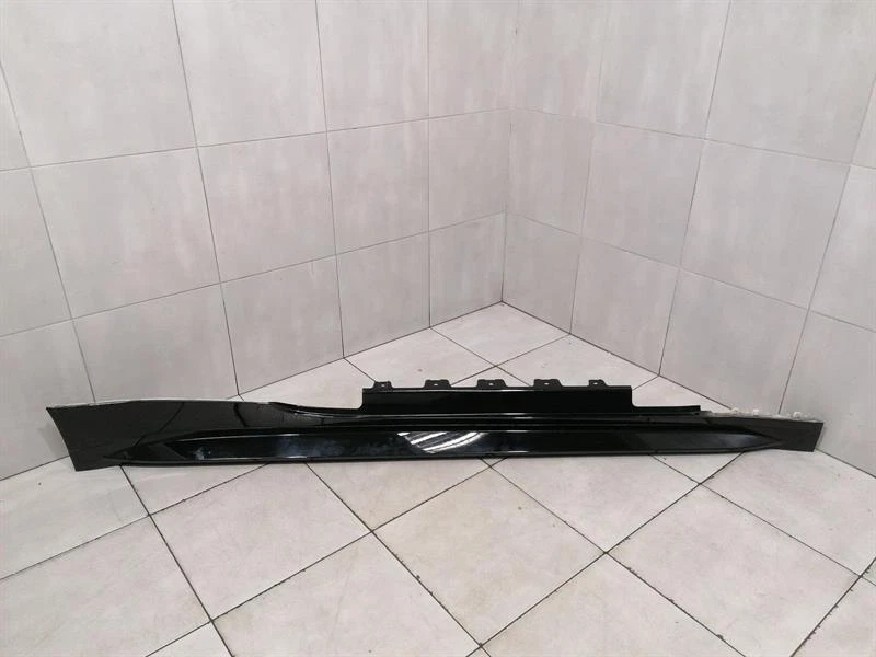 BMW 4 M4 G82 G22 Right Side skirt 51778084240 Seitenschweller Rechts - Image 2