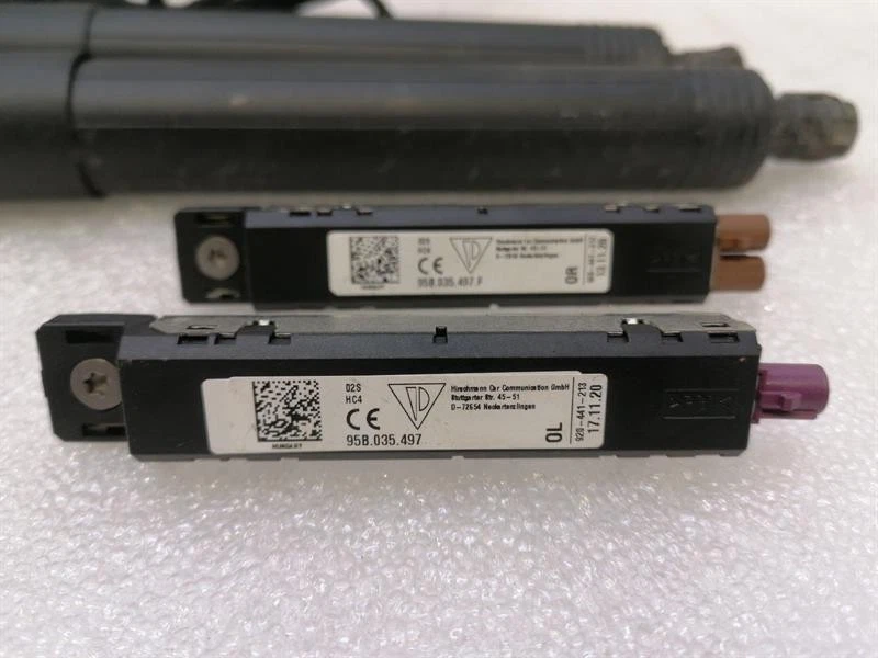 PORSCHE MACAN 95B Boot lid strut set 95B827851F Gasdruckdämpfer Heckklappe - Image 6