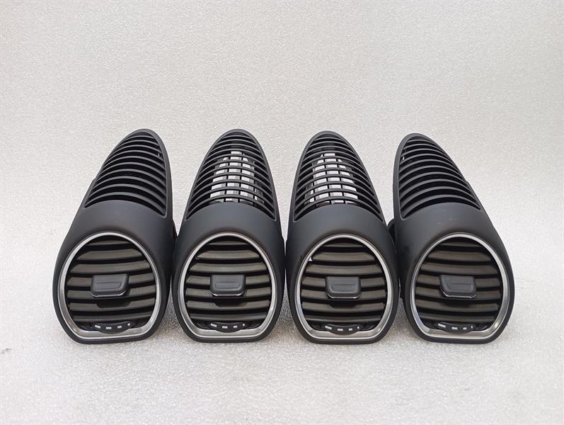 PORSCHE BOXSTER SPYDER 718  Air vent 982819702D Lüftungsdüse Lüftungsgitter