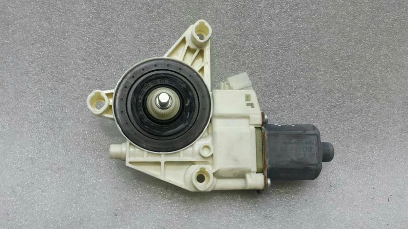 MERCEDES S-class W222 RRH Door window motor A2229060601 Fensterhebermotor HR
