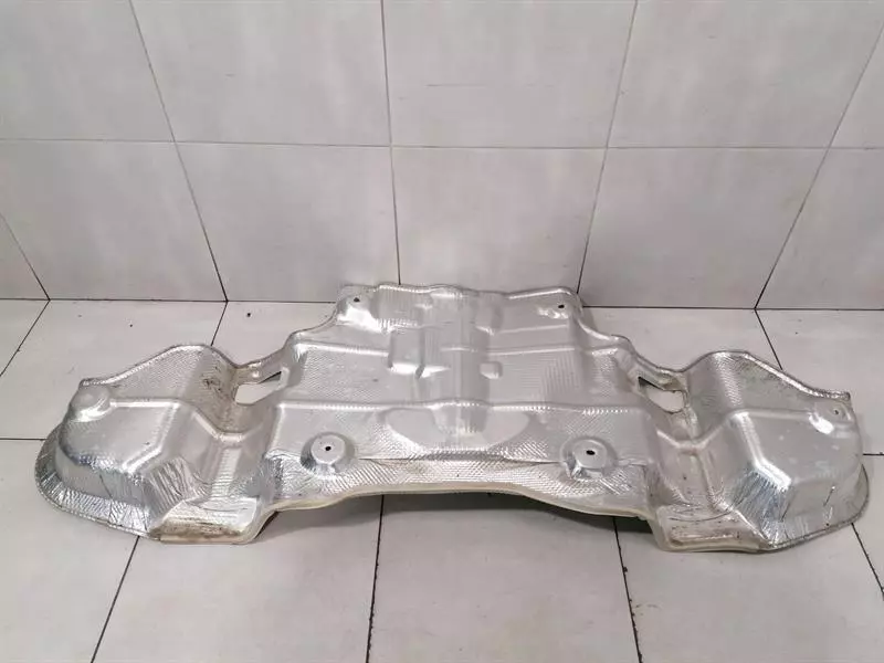 PORSCHE CAYMAN 718 GT4 98150440503 REAR HEAT SHIELD HINTERES HITZESCHILD - Image 4