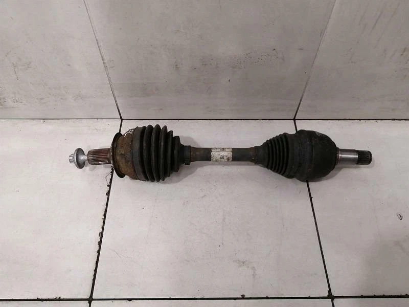 MERCEDES GLA X156 Left Front Drive Shaft A2463309600 Antriebswelle Vorne Links