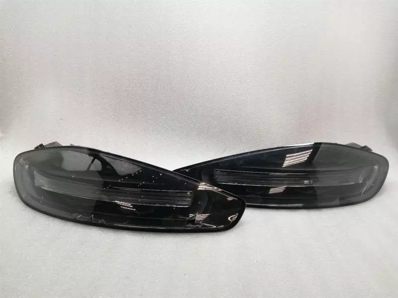 PORSCHE BOXSTER 718 Rear Light 9P0945095B Rückleuchte Hinten SPARES OR REPAIR