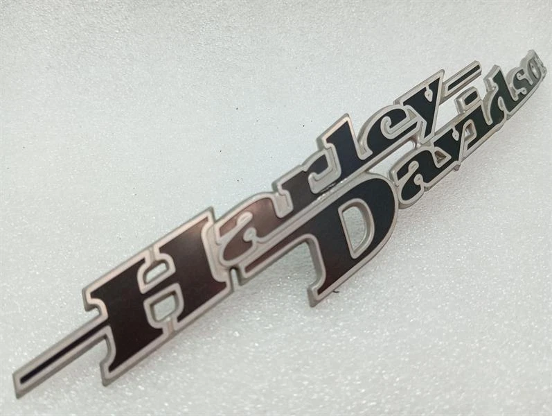 HARLEY-DAVIDSON 62435-11 FUEL TANK EMBLEM SET LOGO BADGES RIGHT LEFT MEDALLION - Image 3