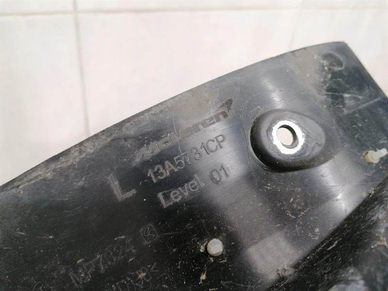 McLaren 570S Spider LEFT WITH SEALS 13A5731CP LINKS - Image 6