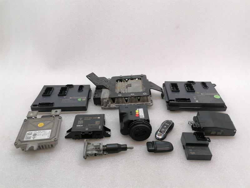 PORSCHE CAYENNE 958 92A Engine ECU 5WP46581 Motorsteuergerät TURBO