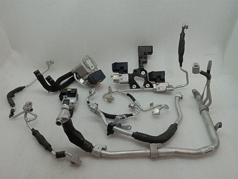 PORSCHE TAYCAN 9J A/C Pipe 9J1820249J Klimaleitung Klima Klimaanlage set